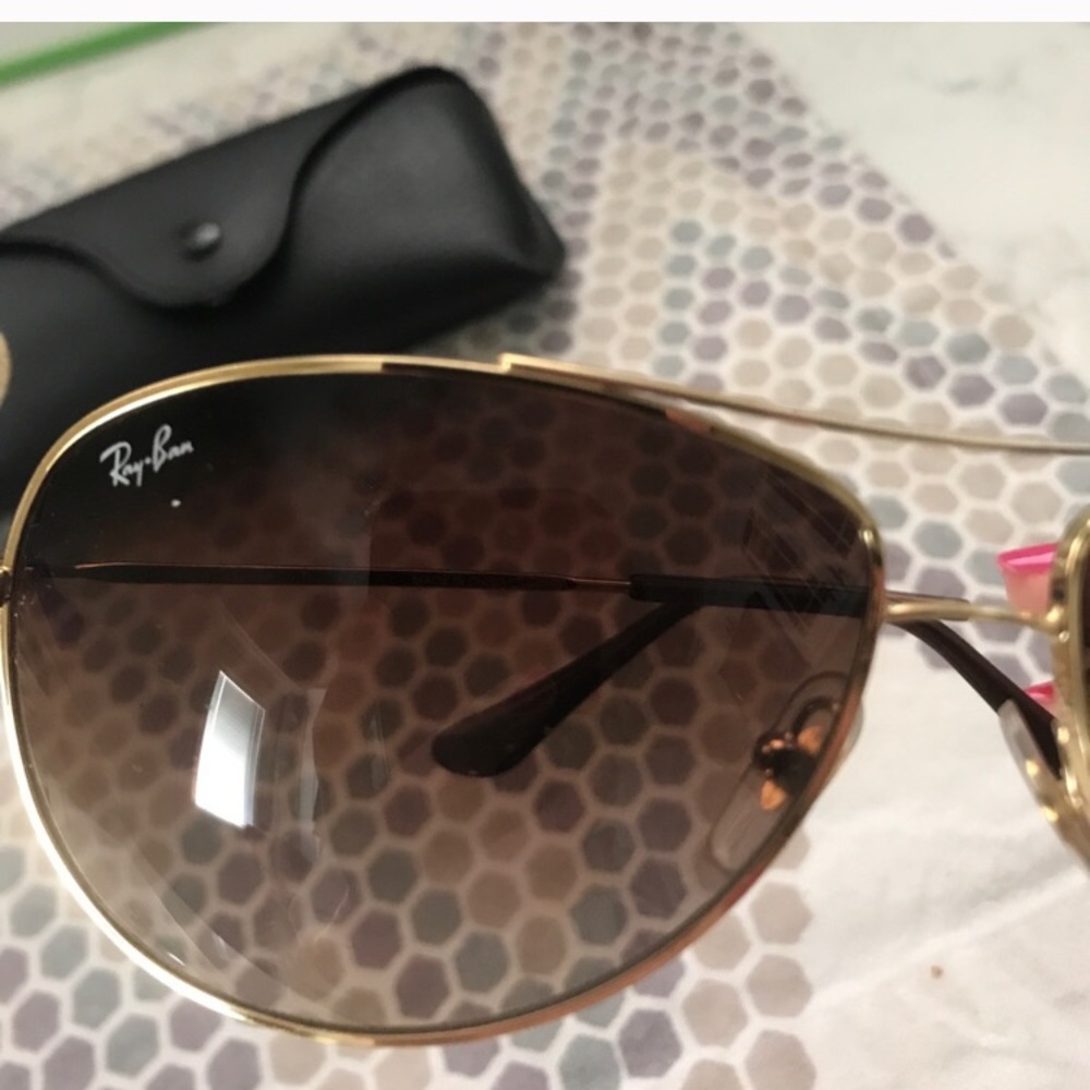 Ray Ban
